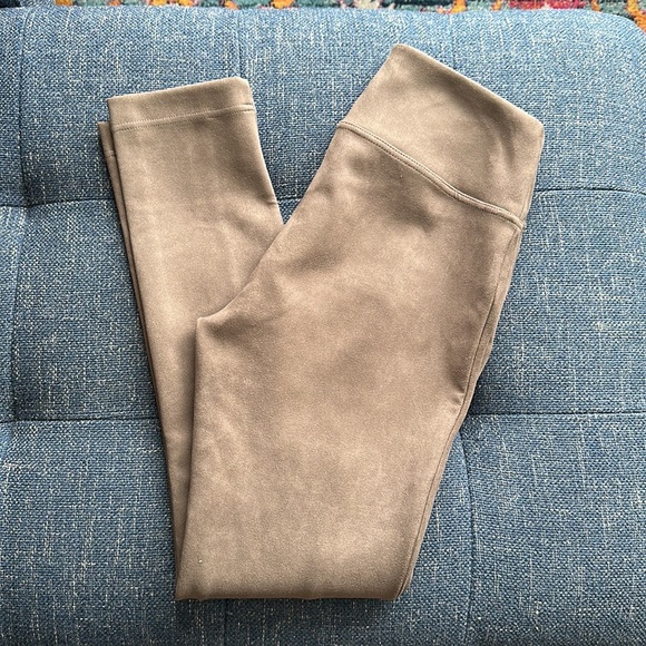 Andrew Marc Leggings - Picture 4 of 5